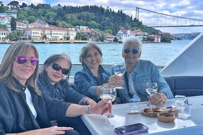 Guided Bosphorus Yacht Cruise With Asian Side Visit - Exploring Iconic Landmarks
