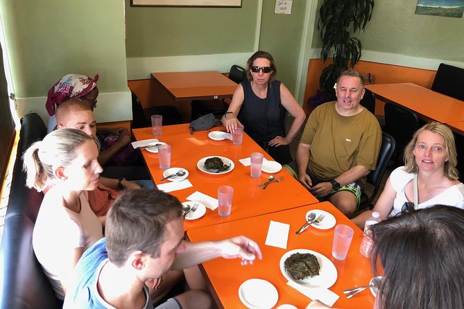 Hawaiian Food Tour by Bike in Oahu - Sampling Hawaiian Favorites at Local Eateries