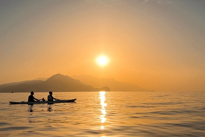 Kayak Tour in Capri Between Caves and Beaches - Memorable Moments