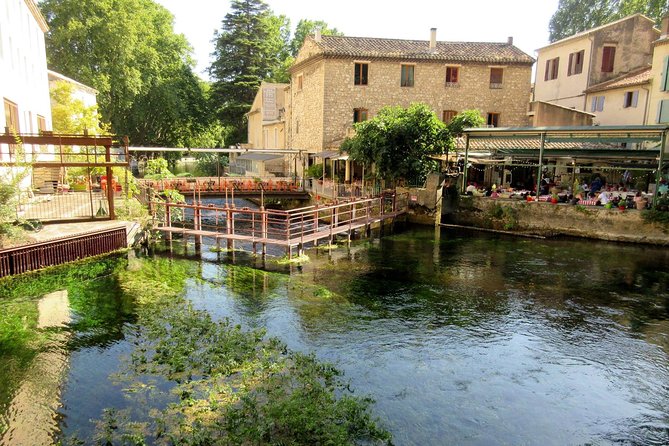 Luberon Market & Villages Day Trip From Aix-En-Provence - Scenic Beauty and Regional Delicacies