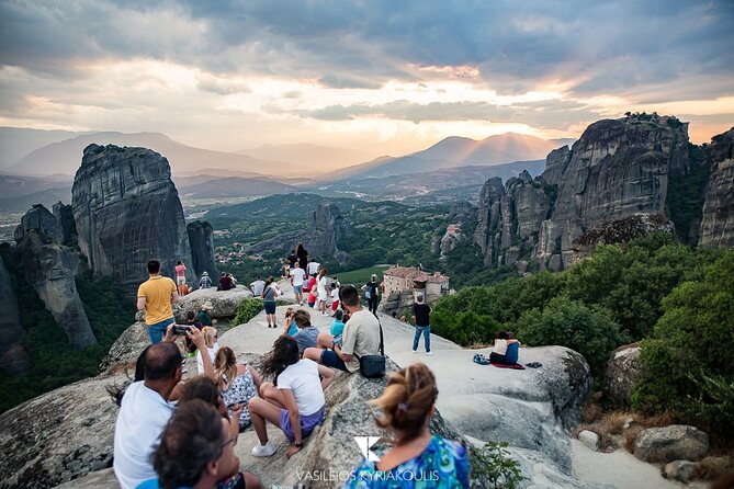 Majestic Sunset Meteora Tour With Local Guide - Discovering Hidden Gems and Hermitages
