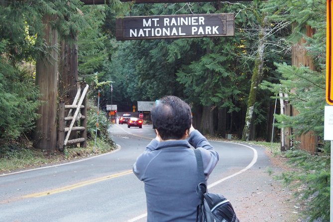 Mt. Rainier Day Tour From Seattle - Exploring the Paradise Visitor Center