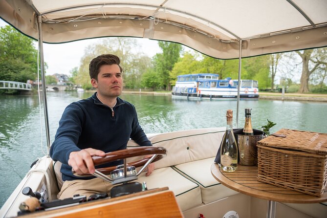 Oxford Sightseeing River Cruise Along The University Regatta Course - Customer Testimonials and Ratings