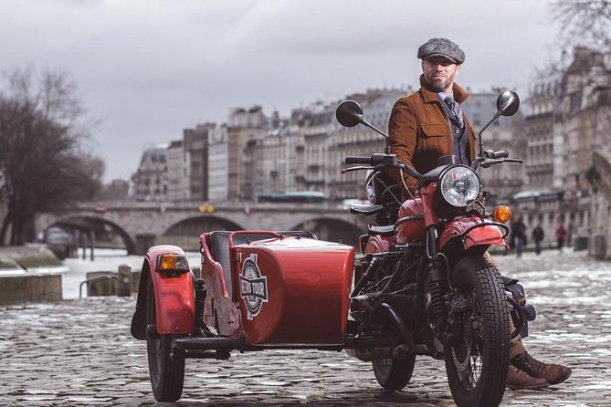 Paris Vintage Private City Tour on a Sidecar Motorcycle - Capturing Unforgettable Moments