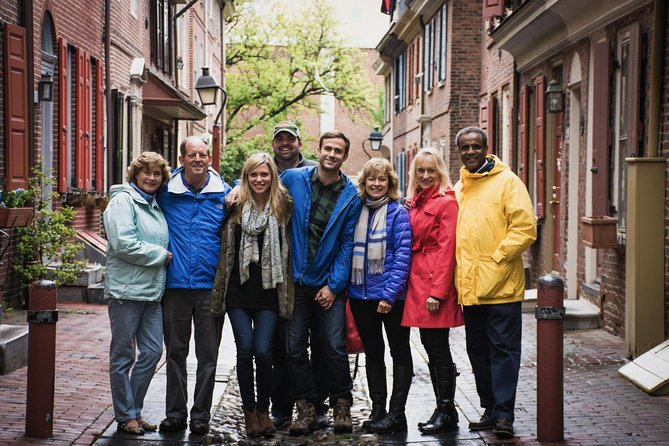 Philadelphia Old City Historic Walking Tour With 10+ Top Sites - Meeting Point and Tour The Sum Up
