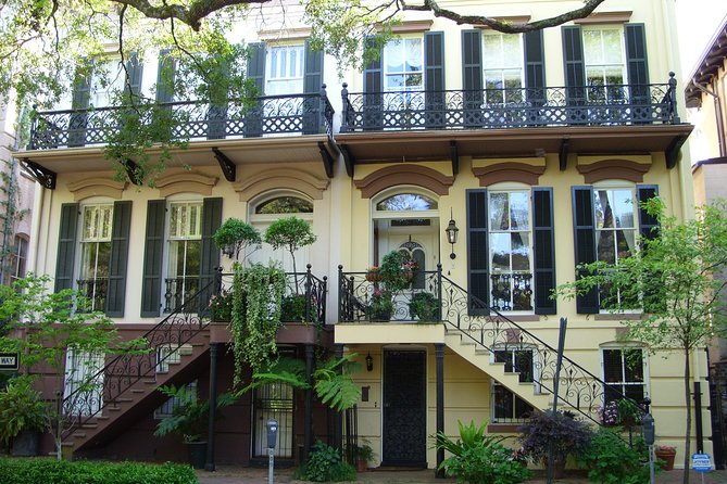 Savannah Historic District Walking Tour - Military Strategies and Significant Women