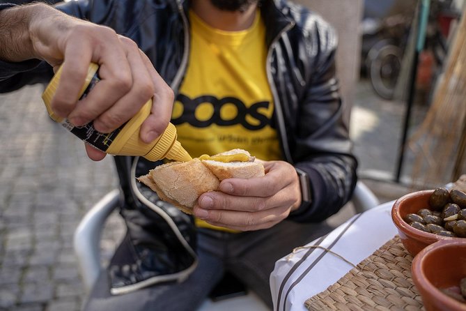 Segway Food Tour of Alfama and Old Town Lisbon - Segway Gliding Through Picturesque Neighborhoods