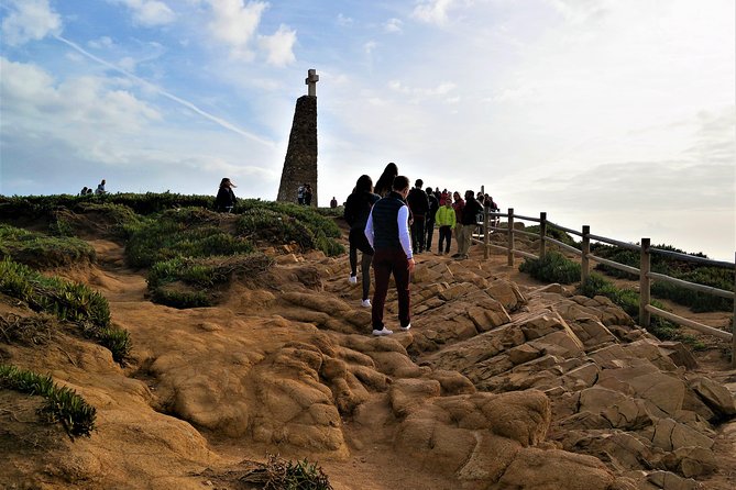 Sintra and Cabo Da Roca Tour From Lisbon - Marveling at the Breathtaking Cliffs of Cabo Da Roca