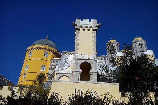 Sintra, Pena Palace, Cabo Roca, Cascais Small Group From Lisbon - Health, Safety, and Accessibility Considerations