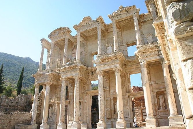 SKIP-THE-LINE: Group & Private Ephesus Tour /w ENTRY FEES + LUNCH - Baths of Varius and Temple of Artemis