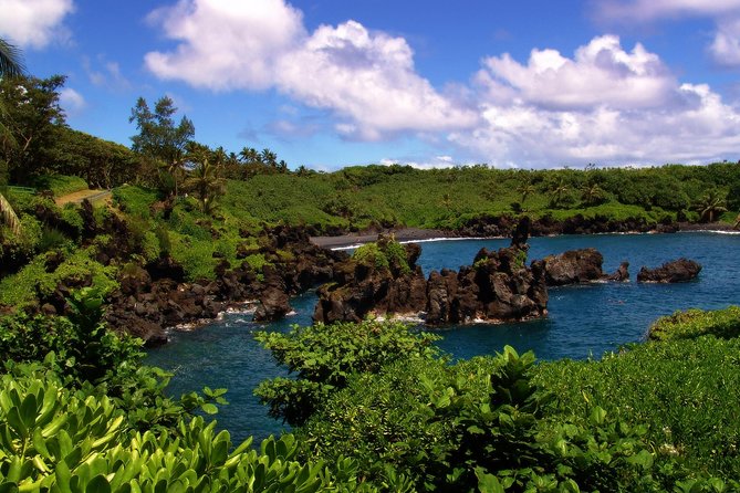 Small-Group Road to Hana Luxury Tour - Booking and Cancellation Policy