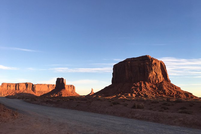 Sunrise Tour of Monument Valley - Preparing for the Sunrise Experience