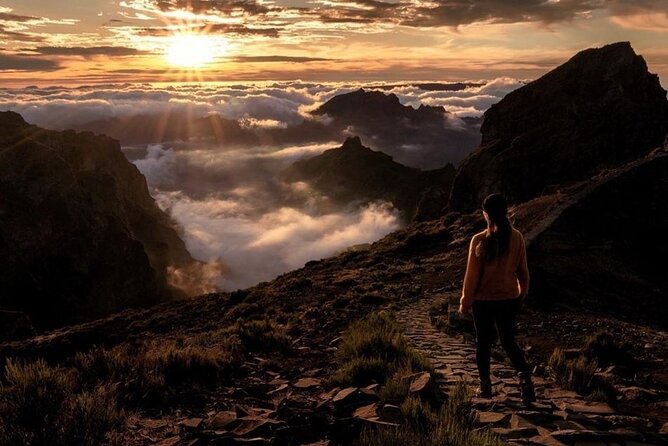 Sunrise Transfer To Pico Do Arieiro, Hike To Pico Ruivo & Return From Teixeira - What to Bring