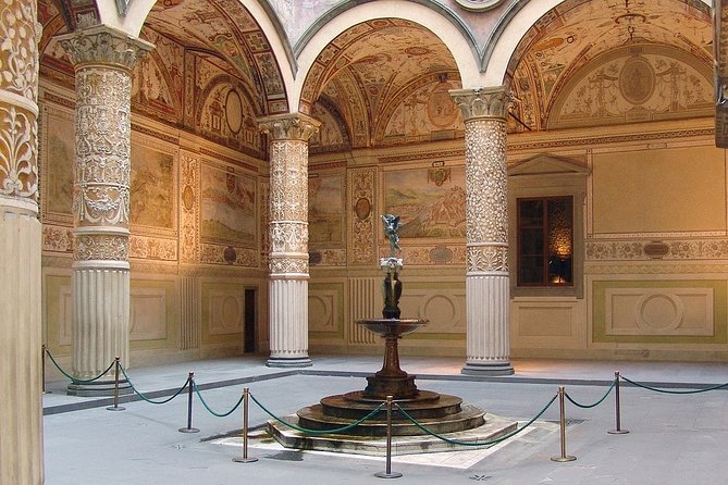 The Best of Florence Walking Tour - Admiring the Iconic Duomo and Uffizi Gallery