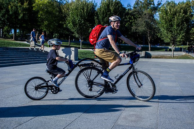 Washington DC Monuments Bike Tour - Visiting the Lincoln Memorial and Beyond
