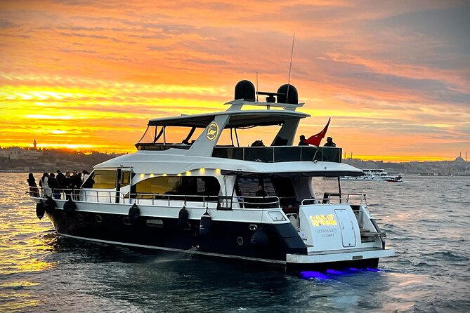 2.5-Hour Bosphorus Sunset Sightseeing Cruise by Luxury Yacht - Why Choose This Bosphorus Cruise?