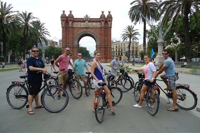 Barcelona City Highlights Bike Tour - Navigating the City by Bike