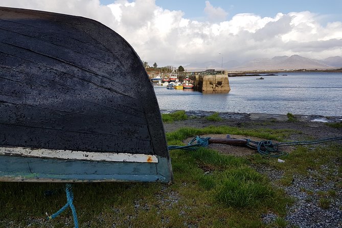 From Galway: Guided Tour of Connemara With 3 Hour Stop at Connemara National Pk. - Visiting Kylemore Abbey