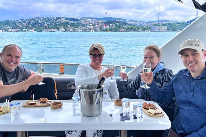 Guided Bosphorus Yacht Cruise With Asian Side Visit - Visiting the Asian Side