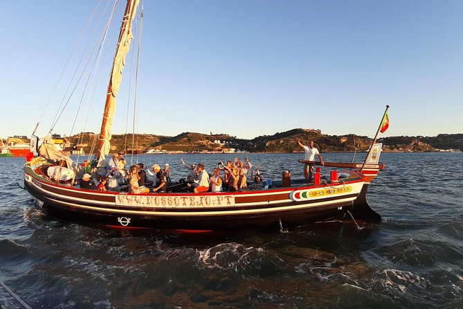Lisbon Traditional Boats - Guided Sightseeing Cruise - Discovering Lisbons Waterfront Wonders