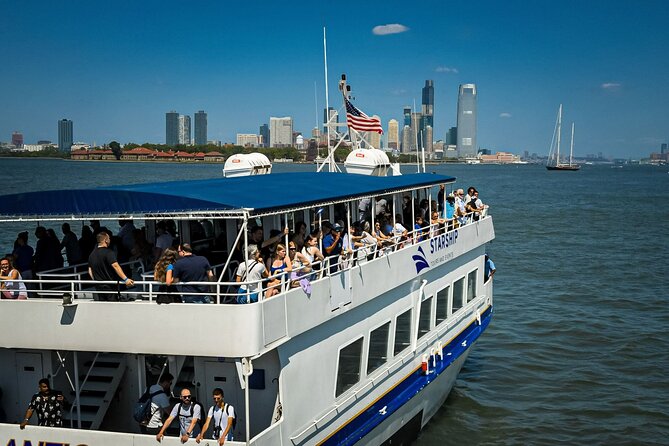 New York City 90-Minute Cruise: Lady Liberty, Bridges and Skyline - Cruise Guide Expertise and Entertainment