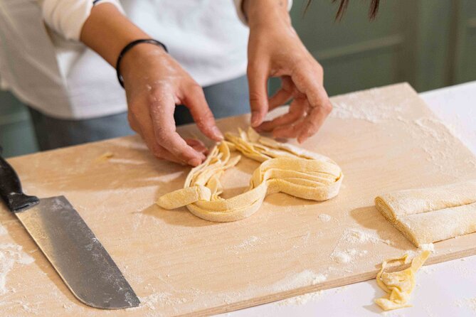 Top Class of Ravioli, Fettuccine and Tiramisu Workshop in Rome - Dress Code and Arrival Time