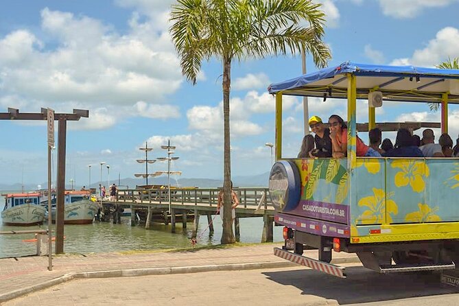 Bombinhas With Beach Safari by Casa Do Turista - Location and Background