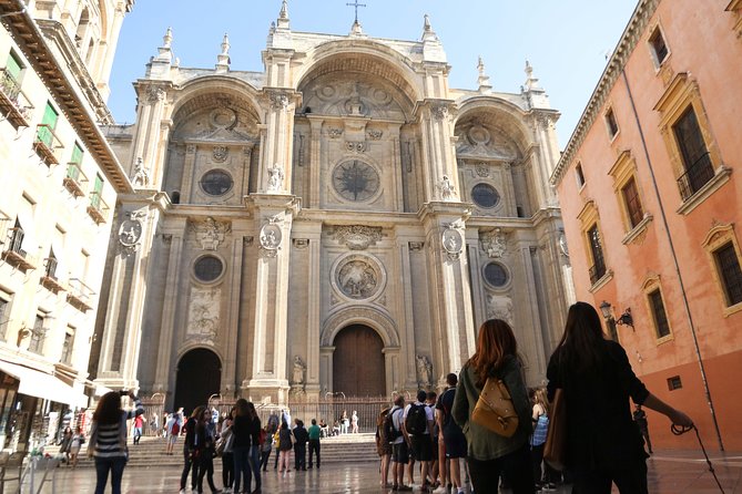 Granada Tapas and Wine Small Group Tour - Experience Highlights