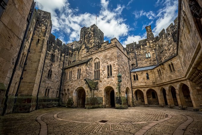 Harry Potters Alnwick Castle and Scottish Borders Day Trip - Key Points