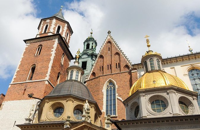 Krakows Essential Tour of the Old Town and Wawel Castle - Key Points