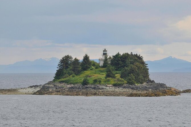 Lighthouse, Totems & Eagles Excursion - Key Points