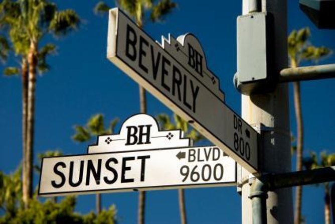 Los Angeles Celebrity Homes and Lifestyle Tour With Live Guide - Key Points