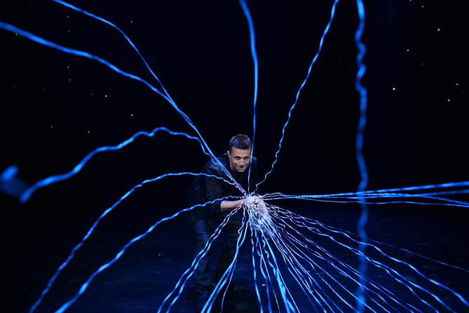 Mat Franco Magic Reinvented Nightly at the LINQ Hotel and Casino - Show Details and Pricing