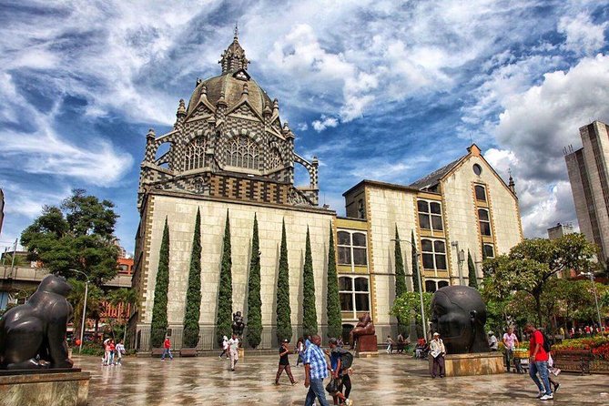 Medellin City Private Tour - Tour Overview