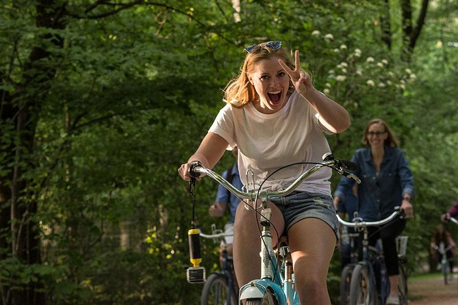 Mini Classic Bike Tour Incl. Beer Garden Stop @ 4pm - Key Points