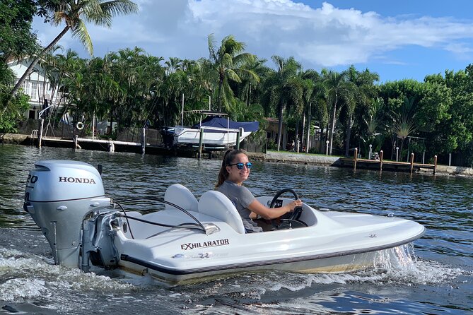 Mini Powerboat Rental - Key Points
