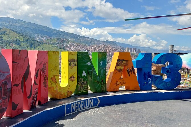 Private City Tour of Medellin With Metrocable and Commune 13 - Tour Logistics