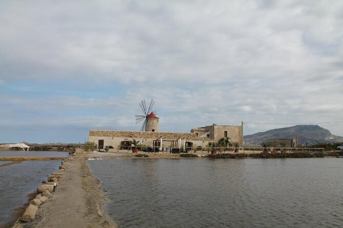 SALT Tour-All Inclusive: SALT Tour: Trapani, Paceco, Nubia - Key Points
