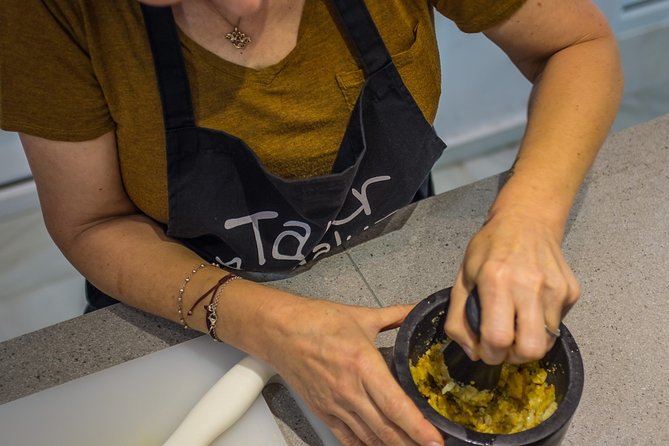 Spanish Cooking Class & Triana Market Tour in Seville - Key Points