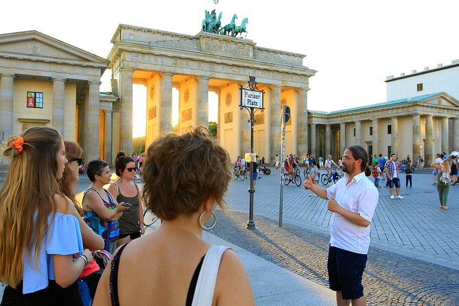 Berlin History Walking Tour With a French-Speaking Guide - Brandenburger Tor and Potsdamer Platz