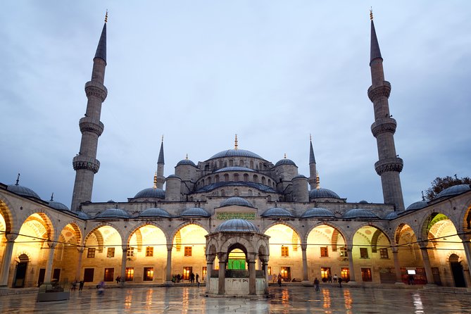 1-Day Private Istanbul Layover Tour - Visiting Hagia Sophia: A Landmark of Architectural Brilliance