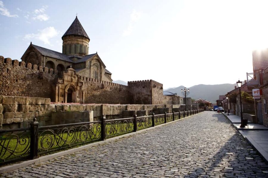 1 Day Tour to Mtskheta, Gori and Uplistsikhe From Tbilisi - Starting at Mtskheta’s Jvari Monastery and Its Scenic Location