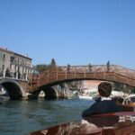 1-Hour Motor Boat Ride on Grand Canal - The One-Hour Private Water Taxi Experience