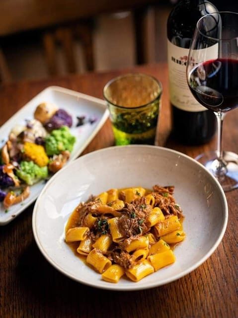 1000 years of history! Evening walking foodie tour - Starting Point at Prague Castles Main Entrance