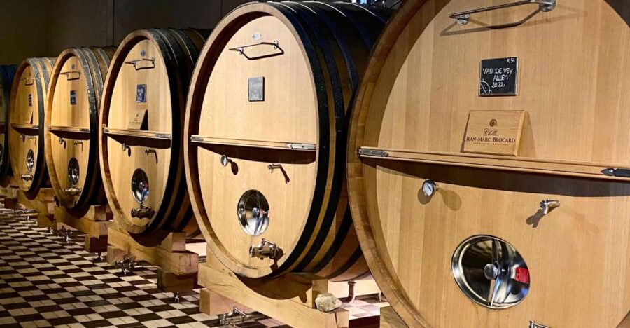 15 Burgundy Wines Chateau Pommard, Chablis Small-Group - From Paris to the Heart of Burgundy