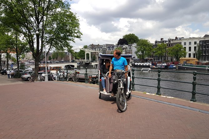 1,5 hours Amsterdam Rickshaw Tour - Exploring Amsterdams Historic Canal Belt