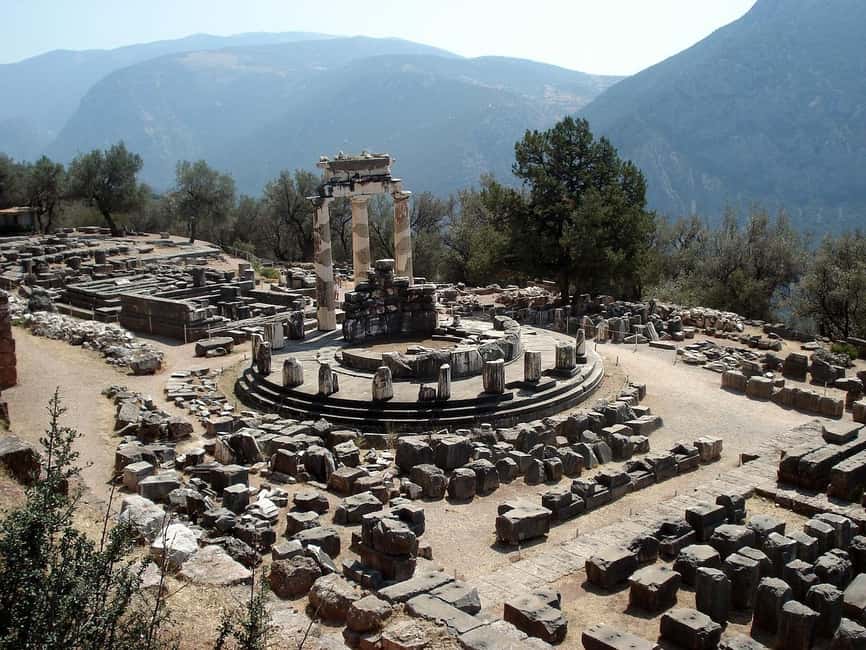 2 Day Private Tour Delphi & Meteora a Trip of a Lifetime - The Convenience of Private Transportation and Flexibility