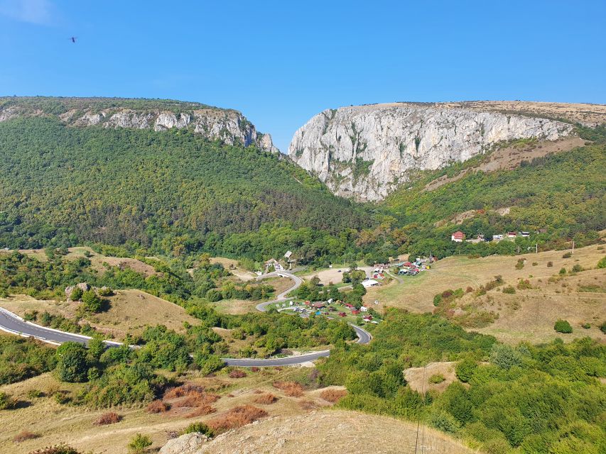 2 Day Private Tour from Bucharest in Transylvania - From the Old Town to the Castle District