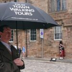 2-Hour Historical Walking Tour Discovering Edinburgh's Old Town - Exploring Edinburgh’s UNESCO World Heritage Old Town