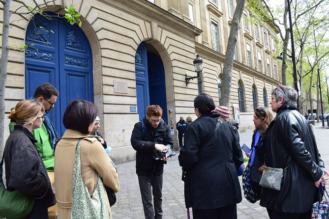 2-Hour Jewish History Guided Tour In Marais - Starting Point in Central Paris at BHV Marais